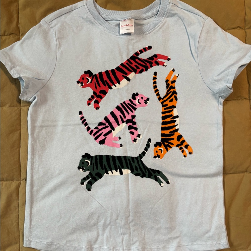 Hanna Andersson Light Blue T-Shirt with Colorful Tigers and Fuzzy Stripes; NWOT